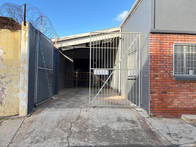To Let commercial Property for Rent in North End Eastern Cape